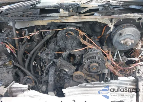 2013 Chevrolet Suburban 1500 Lt from USA, damaged, VIN 1GNSCJE05DR125146